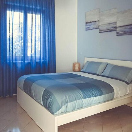 سانتا ماريا كابوا فيتيري L'Oasi B&B الغرفة الصورة